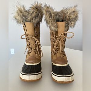 Snow boots women’s 6.5